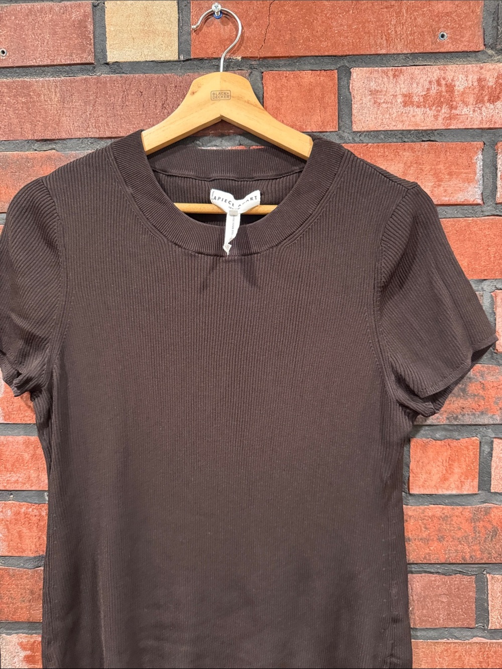 APiece Apart CIAO  RIBBED TEE Deep Espresso - Picture 3 of 12